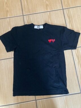 Comme des Garçons PLAY Double Heart T Shirt Small